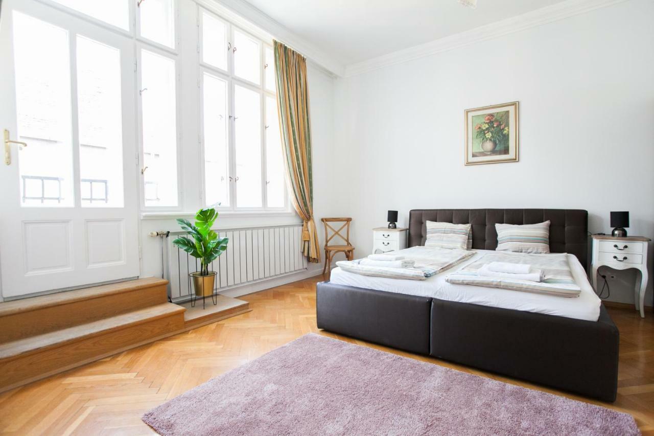 Chic & Charm Apartment — Fotók 3