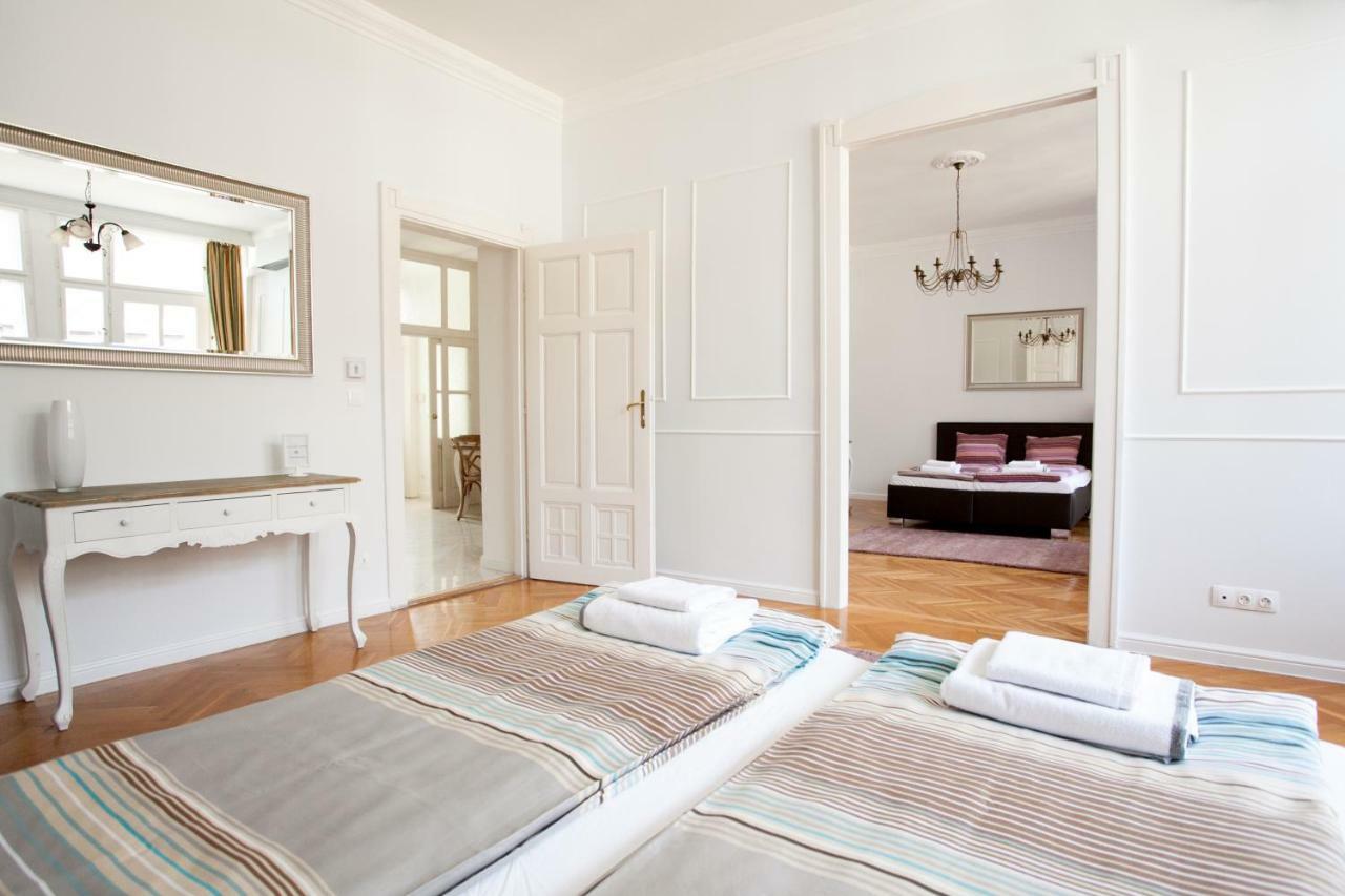 Chic & Charm Apartment — Fotók 2